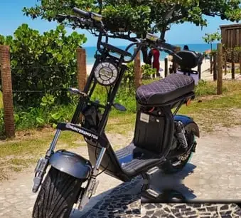 Scooter elétrica X11 da Hunters Motos
